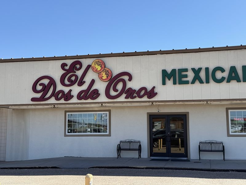 El Dos De Óros exterior